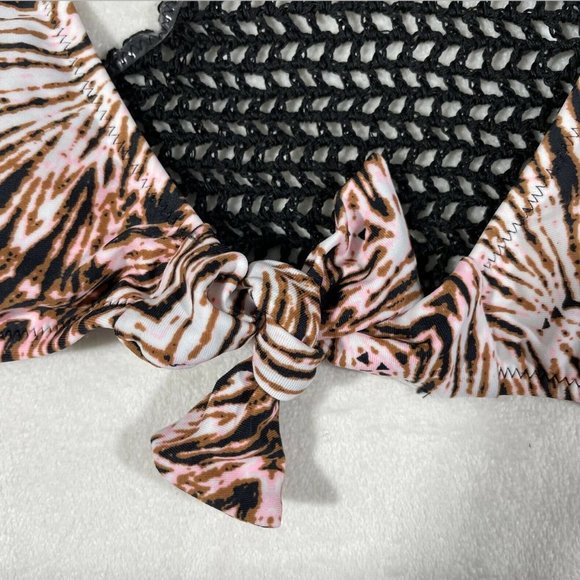 NEW Volcom Knot Crochet Racerback Bikini Top Small - Picture 4 of 9